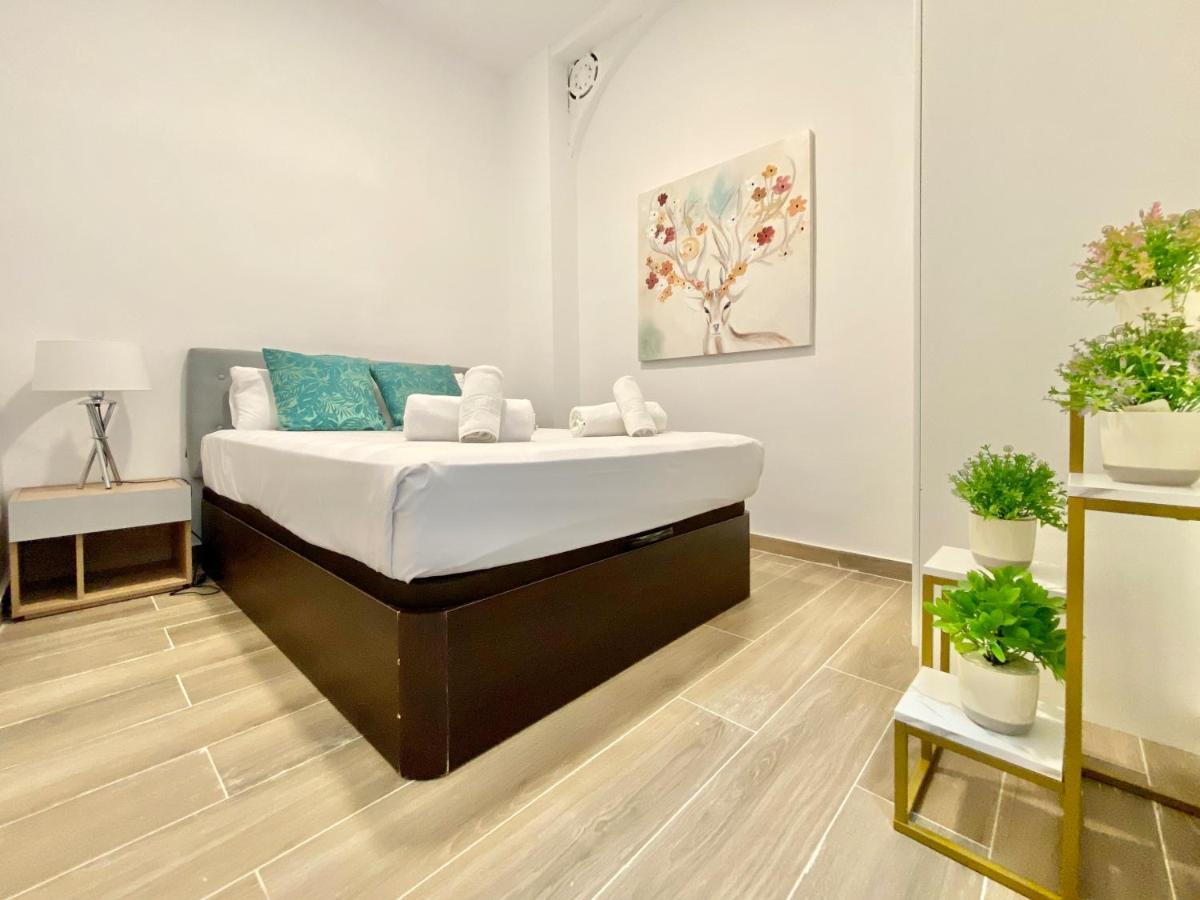 Appartement Charming Gran Via Madrid Extérieur photo